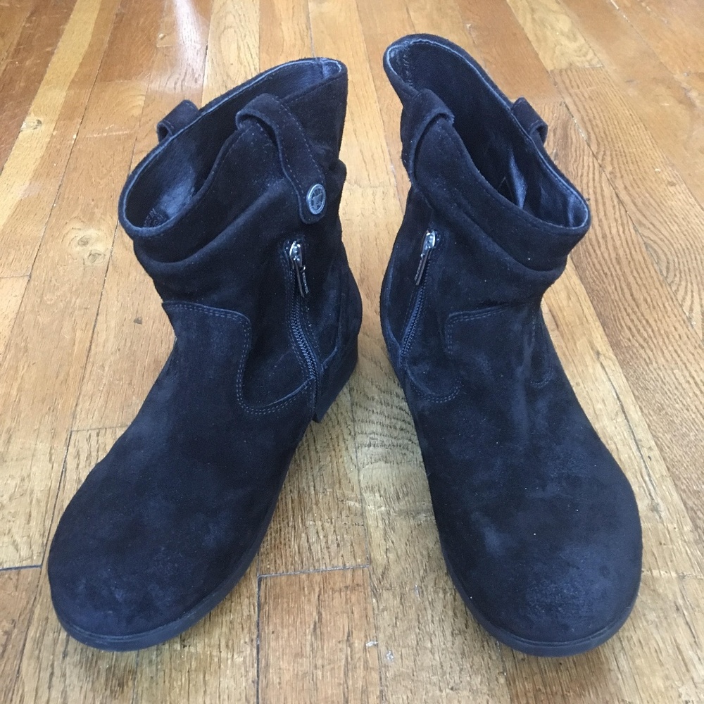 Birkenstock Sarnia Size 40 (Women's size 9-9.5)